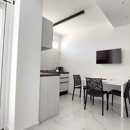 Orlando - Locazione Turistica Homestay Maruggio